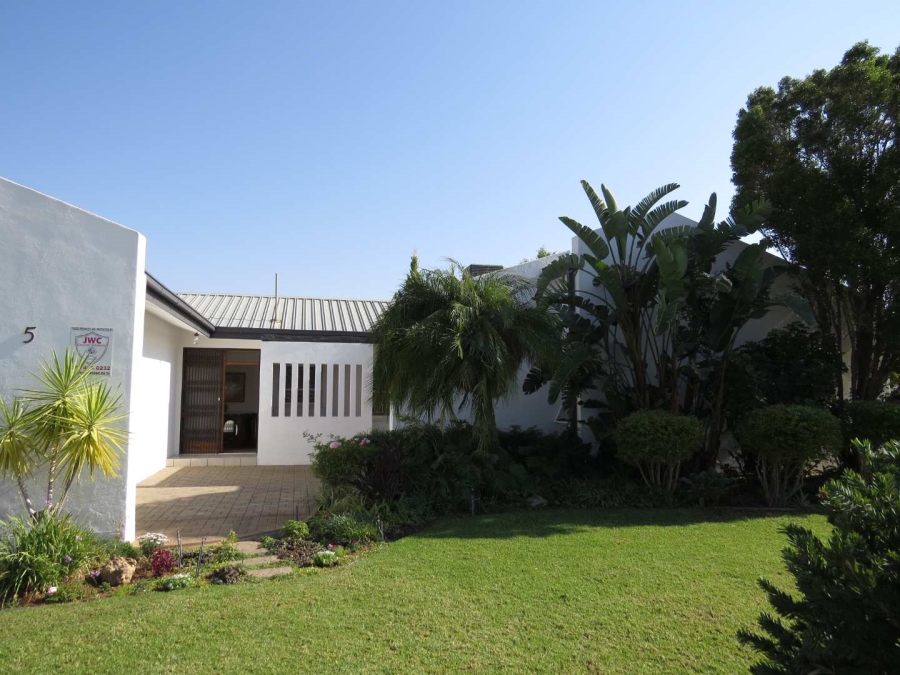 4 Bedroom Property for Sale in Kakamas Northern Cape